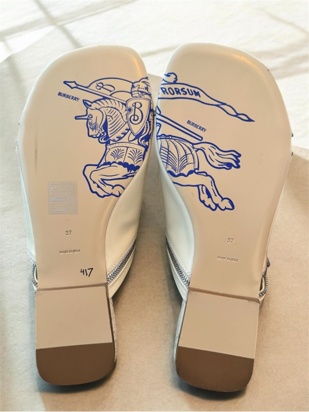 Burberry Cream Quilted Leather Zip-Trim Slide Mules - Picture 2 of 6